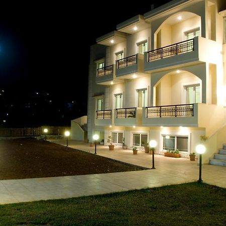 Garifalo Apartments 칼리베스 외부 사진