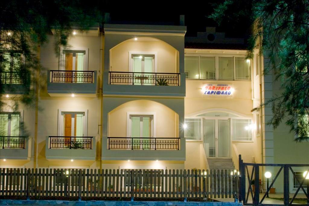 Garifalo Apartments 칼리베스 외부 사진